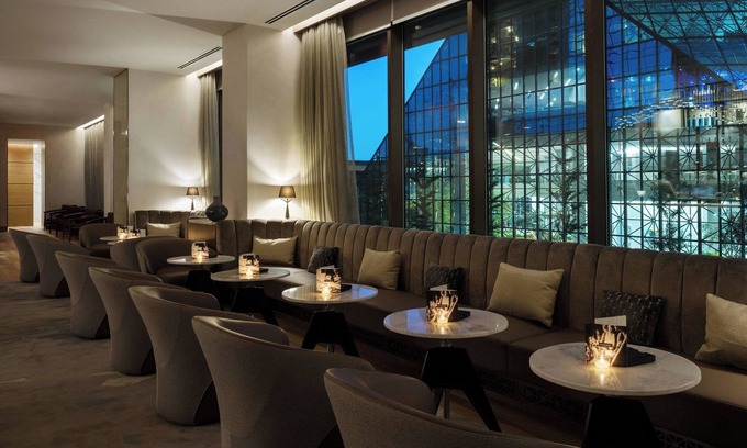 Financial District Hotel | Eco-Friendly AC Hotel by Marriott New York Downtown