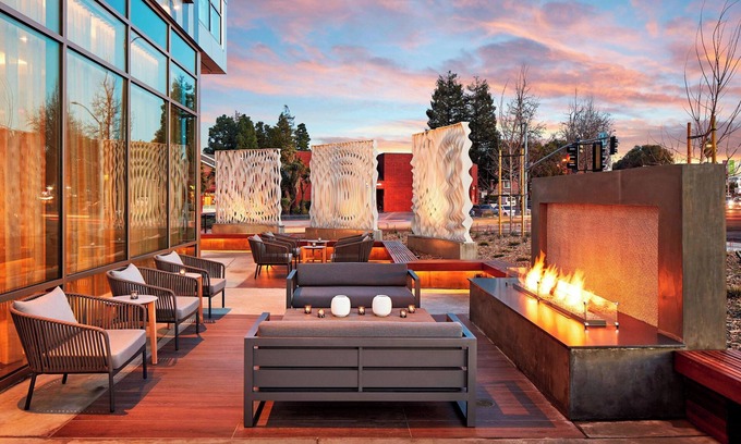 Sunnyvale Hotel | Stylish AC Hotel by Marriott Sunnyvale Cupertino Awaits