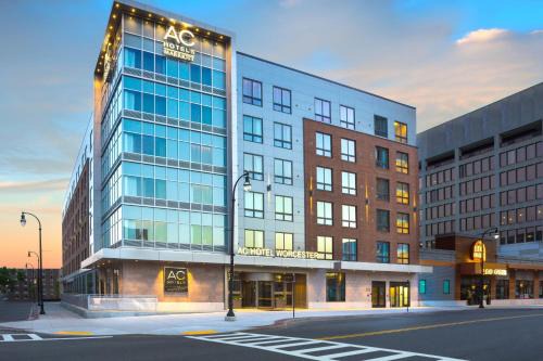 Central Business District Hotel | Modern AC Hotel by Marriott Worcester with Family-Friendly Amenities