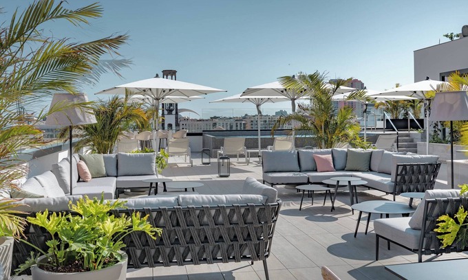 Santa Cruz de Tenerife Hotel | Explore AC Hotel Tenerife: 4-Star Ocean View Retreat