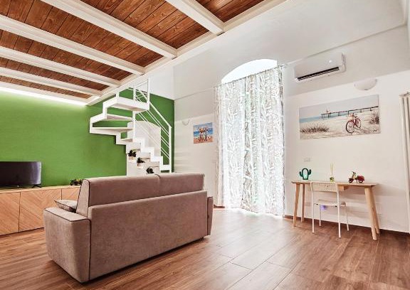 Molfetta Apartment | Top-Rated Acacia Apartment: Pet & Child-Friendly Retreat