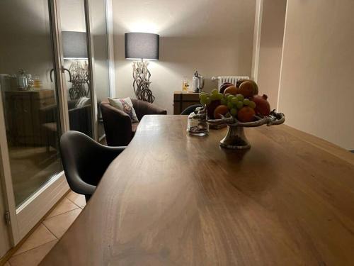 Lesa Apartment | Acacia Tree Lodge il tuo rifugio sul Lago Maggiore