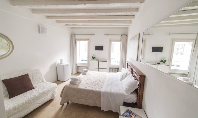 Citta Alta House | Academia Resort: Wheelchair Accessible with Spa and Breakfast