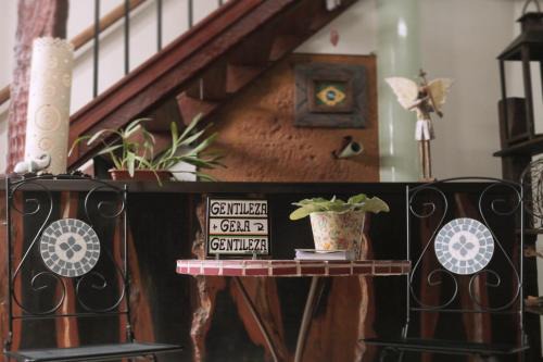 Ouro Preto Hotel | Budget-Friendly Acapela Hospedagem with Restaurant & 9/10 Rating