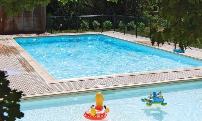 Gramat Cabin | Relaxing Retreat with Pool, Spa & Fitness - Guest Rated 9/10