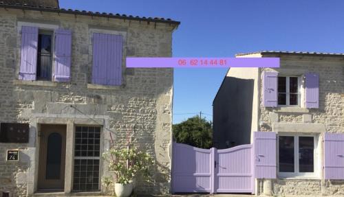 Ferrieres Bed & Breakfast | Discover Accacia Home: Family-Friendly with Ocean Views