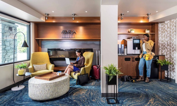 Saanich Hotel | Discover Accent Inns Victoria: Rated 8.8 with Great Amenities