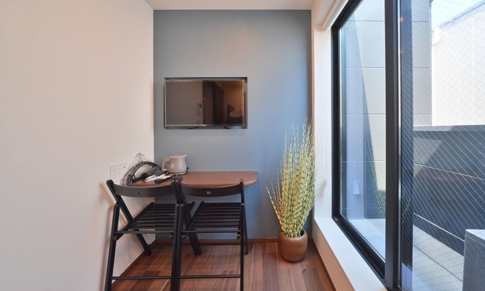 Honmachi Apartment | Cozy Escape for Two Near Hatsud in Shibuya-ku, Tokyo