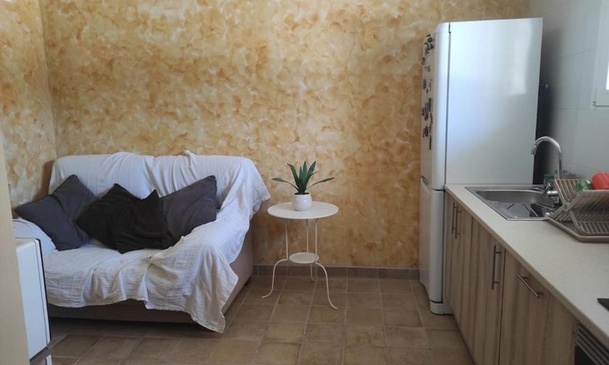Navalcarnero House | Accommodation in Navalcarnero Cueva del Cid