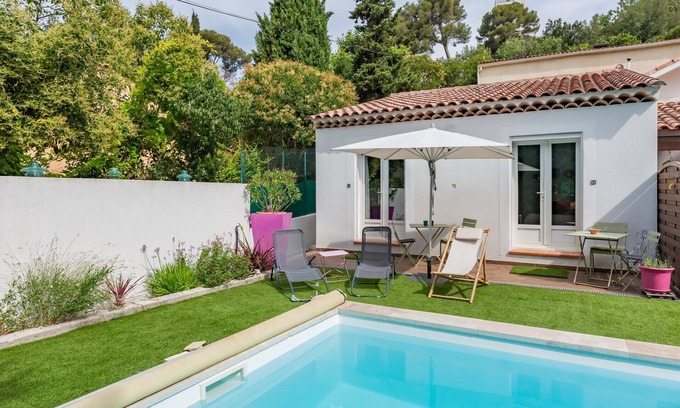 Le Redon House | Experience Villa Piscine Calanques Vélodrome with Ocean Views