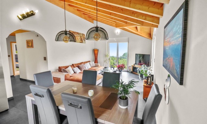 Troistorrents Apartment | Scenic Accommodation Overlooking the Plain with Great Amenities