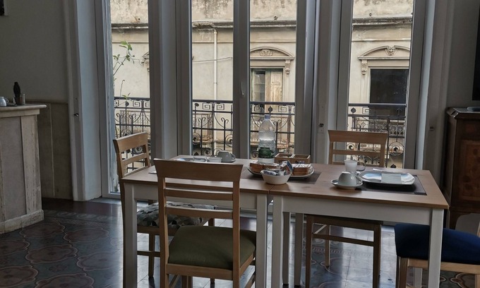 Villa San Giovanni Apartment | Top-Rated Ace Rooms Vsg: Pet-Friendly & Breakfast Included