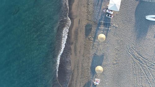 Gra Lygia Apartment | Cozy Achinos: Oceanfront Retreat Between Ierapetra & Myrtos