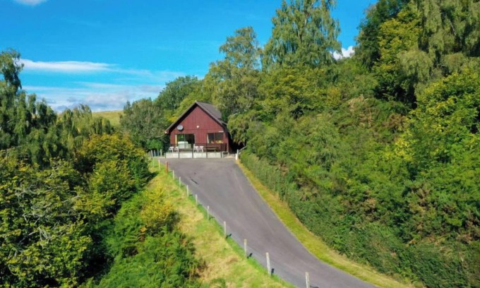 Lewiston House | Relax at Achmony Westend: Lake Views & Spa Amenities