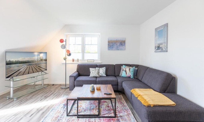 Drelsdorf Apartment | Pet-Friendly Retreat at Achterdeck: Perfect for Families