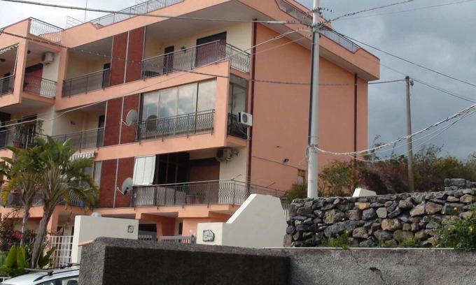 Aci Castello Apartment | Cozy Oceanfront Flat in Aci Castello with Pool & Pet Friendly