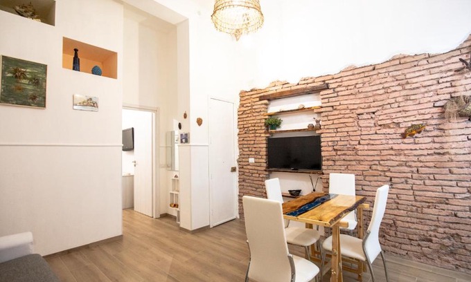 Aci Trezza Apartment | Beachfront Casa del Mare: Guest Rated 9.5, Pet Friendly