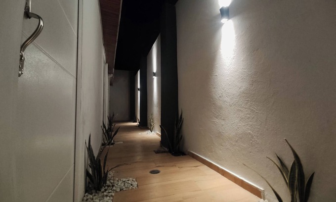 El Bosque Apartment | Cozy Apartment Alpha: Ideal for Family-Friendly Getaways