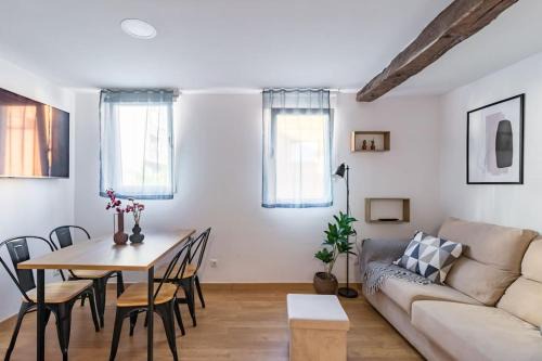 Santander Apartment | Cozy Central Apartment: Ideal for Family Getaways