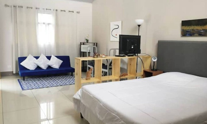 El Cipres Apartment | Cozy Studio in Prime Location with Family-Friendly Amenities