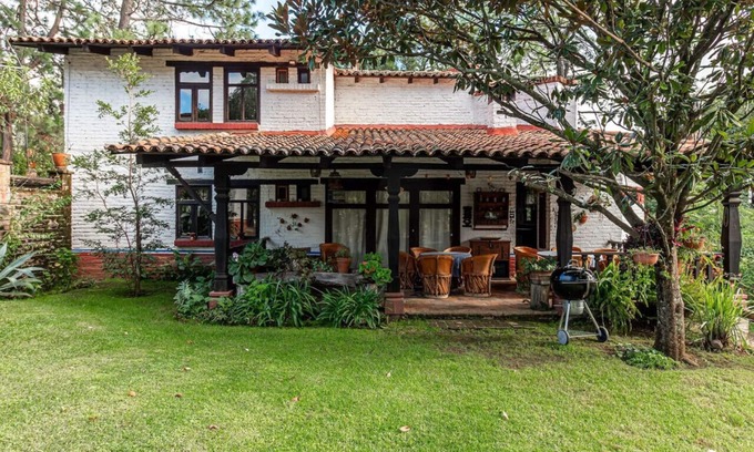 Tapalpa Cabin | Cozy Cabin Near the Village with Spa and Breakfast