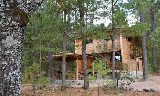 Pueblo Nuevo Cabin | Cozy Cabin Retreat at Parque La Pirámide - Spa & Breakfast