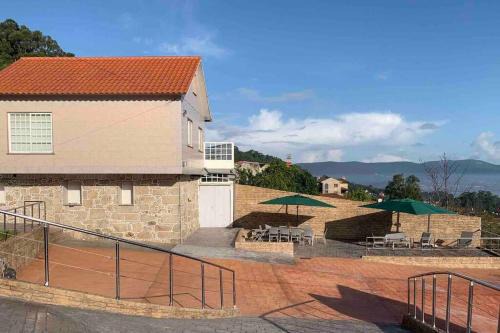 Marin House | Welcoming Home Near Marín: Pet-Friendly & Family-Friendly