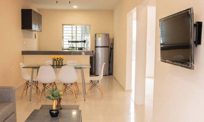 Chetumal Apartment | Cozy Getaway for Two – Ideal Child-Friendly Retreat