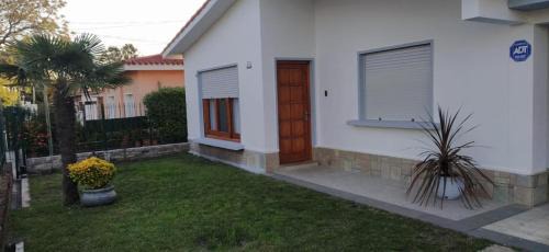 Piriapolis House | Cozy Retreat in Tranquil Piriápolis: Pet & Child Friendly