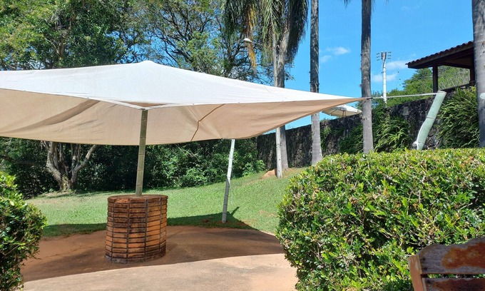 Piedade House | Tranquil Getaway with Gourmet Dining and Pet-Friendly Options