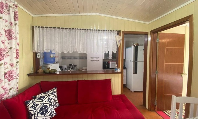 Vila Albertina House | Cozy Retreat in Campos do Jordão - Family & Pet Friendly!