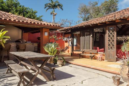 Bosque de Geriba House | Cozy House Near Geribá Beach, Búzios - Family & Pet Friendly