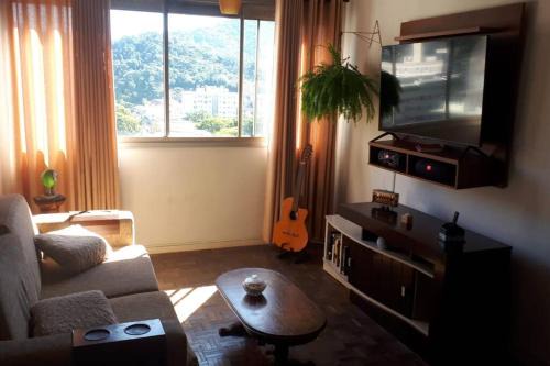 Historic Center Apartment | Cozy Retreat in the Heart of Petrópolis for Everyone