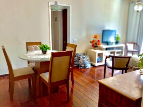 Meier Apartment | Cozy Aconchego no Rio: Pet-Friendly with Ocean Views
