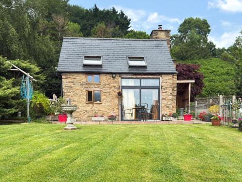 Aymestrey House | Pet-Friendly Acorn Cottage - Rated 9.5/10 by Guests