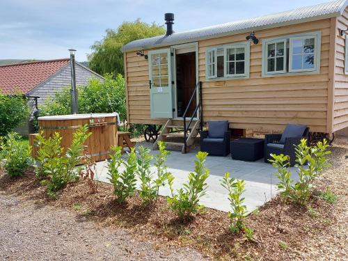 Weston-super-Mare House | Experience Acorn: Guest Rated 9.7/10 for Quality Stays
