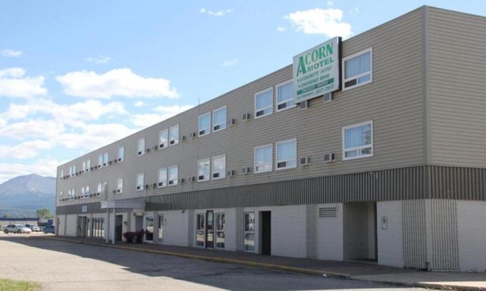 Grande Cache Hotel | Cozy Acorn Motel: Pet-Friendly Haven with Great Reviews