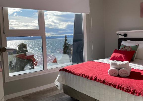 San Carlos de Bariloche Apartment | Family-Friendly Acqua Apartments Bariloche with High Ratings