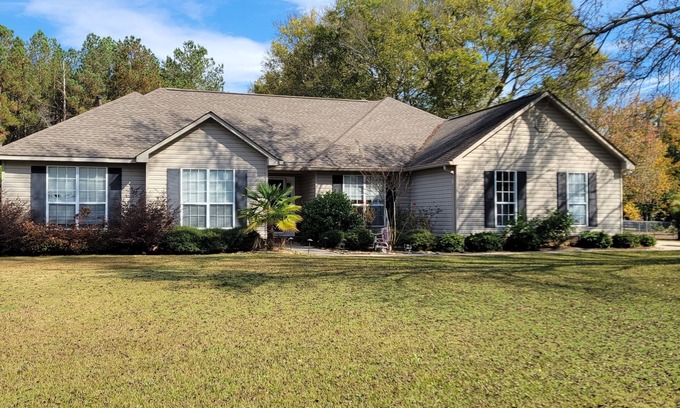 Aiken House | Exclusive Acreage with Pool and Ocean View in Town