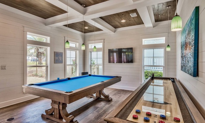 Crystal Shores House | Relaxing King Suites with Private Pool & Ocean View Awaits
