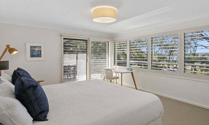 Pearl Beach House | Winter Special: Pay 2, Stay 3 with Pool and Breakfast