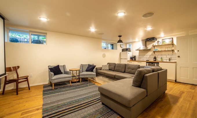 University District Apartment | Modern Apartment Near U of M with Spa & Parking Included