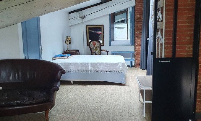 Plaisance-du-Touch House | Delightful Retreat in a Private 5ha Park with Ocean Views