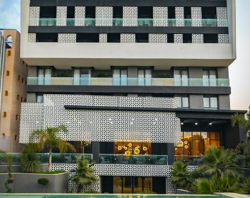 Hydra Hotel | Relax at AD HOTEL HYDRA - 4-Star Oceanfront Escape