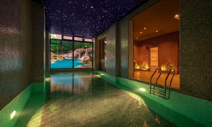 Ben ʼAknoun Hotel | Relax at AD Hotel Hydra: Eco-Friendly Comforts Await