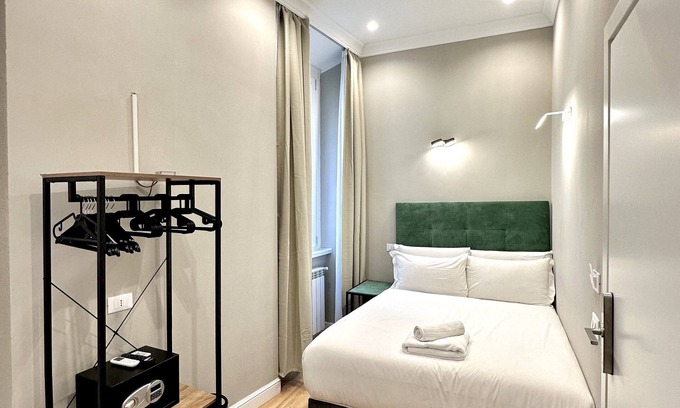 Rione III Colonna House | Relaxing Retreat at AD Suites Tritone with Spa & Dining