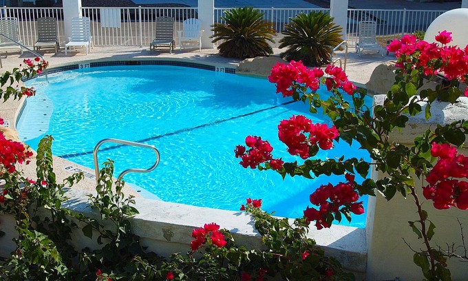 Sand Point House | Oceanfront Escapes at Sol Searcher - Rated 9/10 by Guests