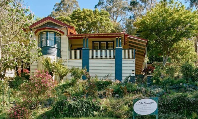 Warburton Cottage | Discover Ada Cottage: Family-Friendly Retreat in Warburton