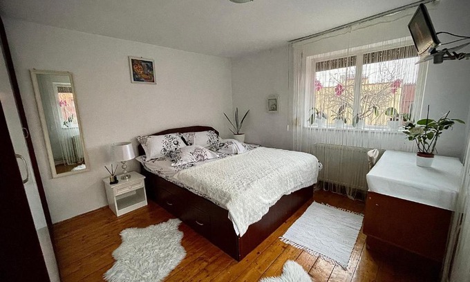 Craiova House | Pet-Friendly Ada-Ini House: Family-Approved Stay at 9/10