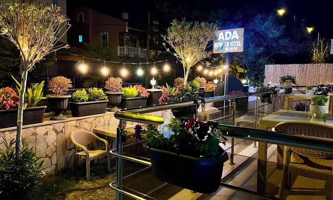 Iskele Mahallesi Hotel | Discover Ada Konak Otel Urla: Family-Friendly Retreat